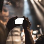 Televizoriaus ekranas tamsus, bet garsas veikia: ką daryti prieš kviečiant meistrą į namus